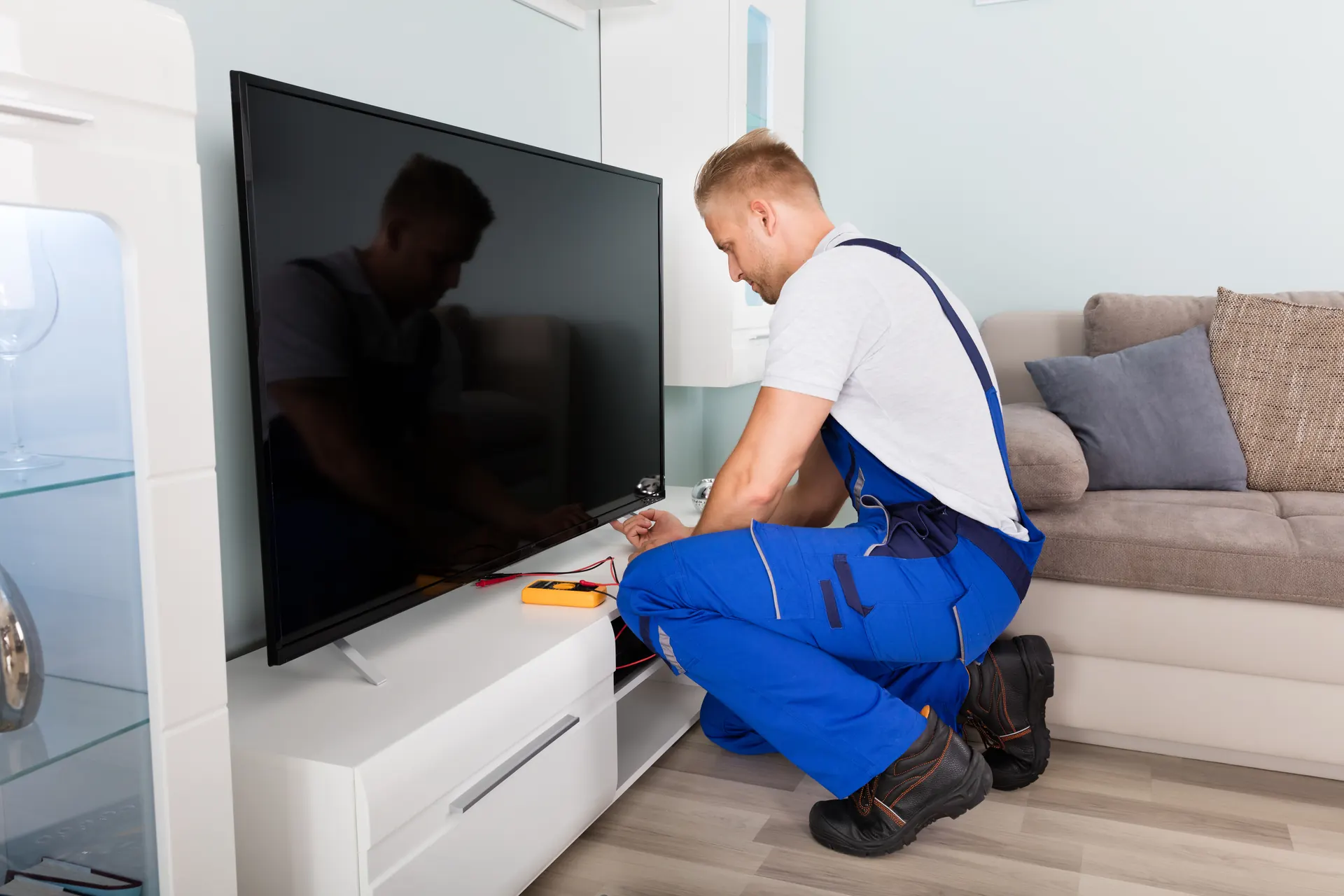 Menze Informationstechnik Fernsehtechnik